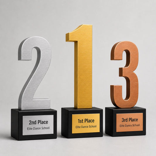 Trofeo set premio primo secondo e terzo posto - Premio di Design per Concorsi - Riconoscimento in stampa 3d con Base Nera Personalizzabile