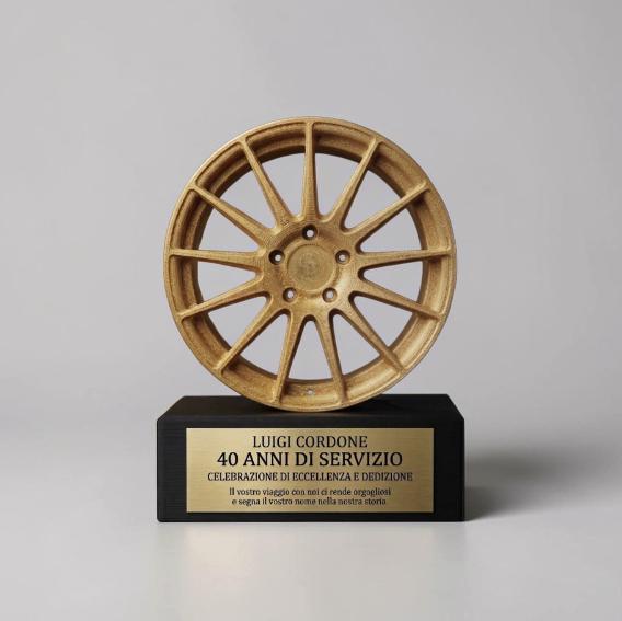 Trofeo Automotive Personalizzato in Stampa 3D | Premio Aziendale con Cerchio Auto e Targa Incisa | Idea Regalo Anniversario Lavoro