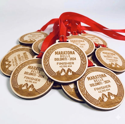 Medaglia Personalizzata con rotonda – Incisione su Misura misura 7x7cm