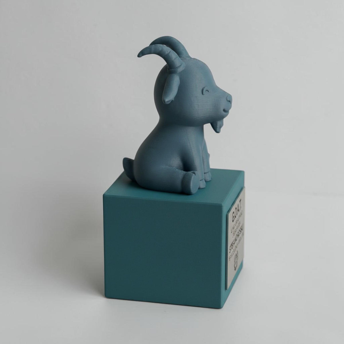 Trofeo G.O.A.T in pla - Premio GREATEST of all TIME - Regalo Simpatico per amici Cucina - Statuetta Capra mvp most valuable player