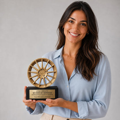 Trofeo Automotive Personalizzato in Stampa 3D | Premio Aziendale con Cerchio Auto e Targa Incisa | Idea Regalo Anniversario Lavoro