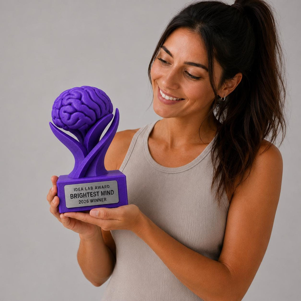 Trofeo Cervello Personalizzato in PLA 3D – Brightest Mind Award 2026 – Premio Migliore Idea con Targhetta Effetto Acciaio