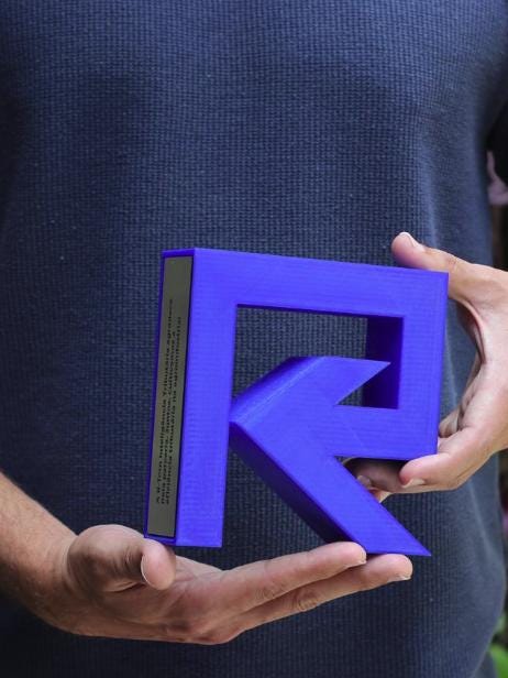 Trofeo Vetta Atletica - Premio Maratona in Legno e Specchio Argento - Design Sportivo Elegante premio in stampa 3d innovativo con incisione