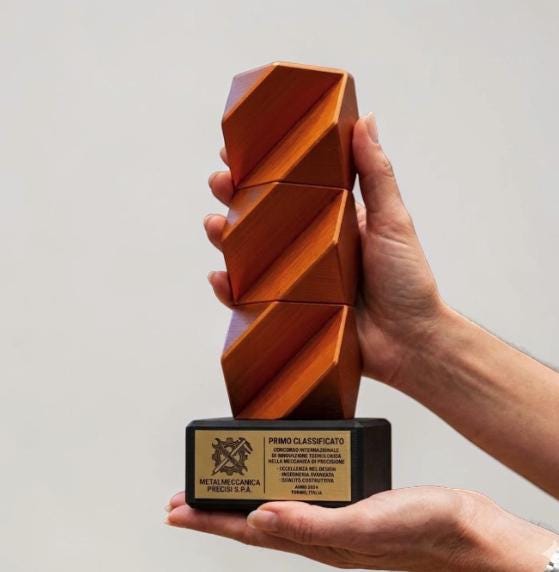 Trofeo Aziendale Modulare torre - Premio in Stampa 3D Oro con Base in Legno Personalizzabile - Riconoscimento Collaboratori Impilabile