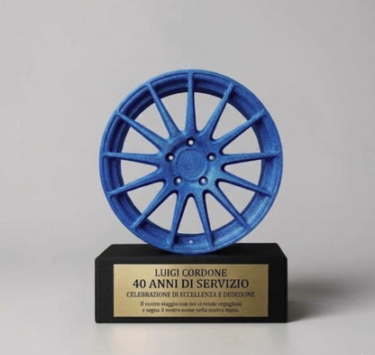 Trofeo Automotive Personalizzato in Stampa 3D | Premio Aziendale con Cerchio Auto e Targa Incisa | Idea Regalo Anniversario Lavoro