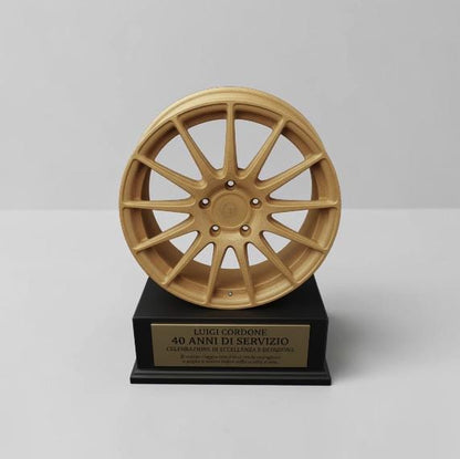 Trofeo Automotive Personalizzato in Stampa 3D | Premio Aziendale con Cerchio Auto e Targa Incisa | Idea Regalo Anniversario Lavoro