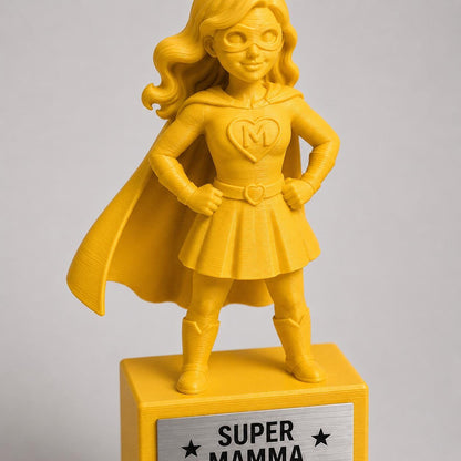 Trofeo Super Mamma Personalizzato - Statuetta Cartoon Stampata 3D Divertente - Regalo Festa della Mamma, Compleanno - Base Acciaio Incisa