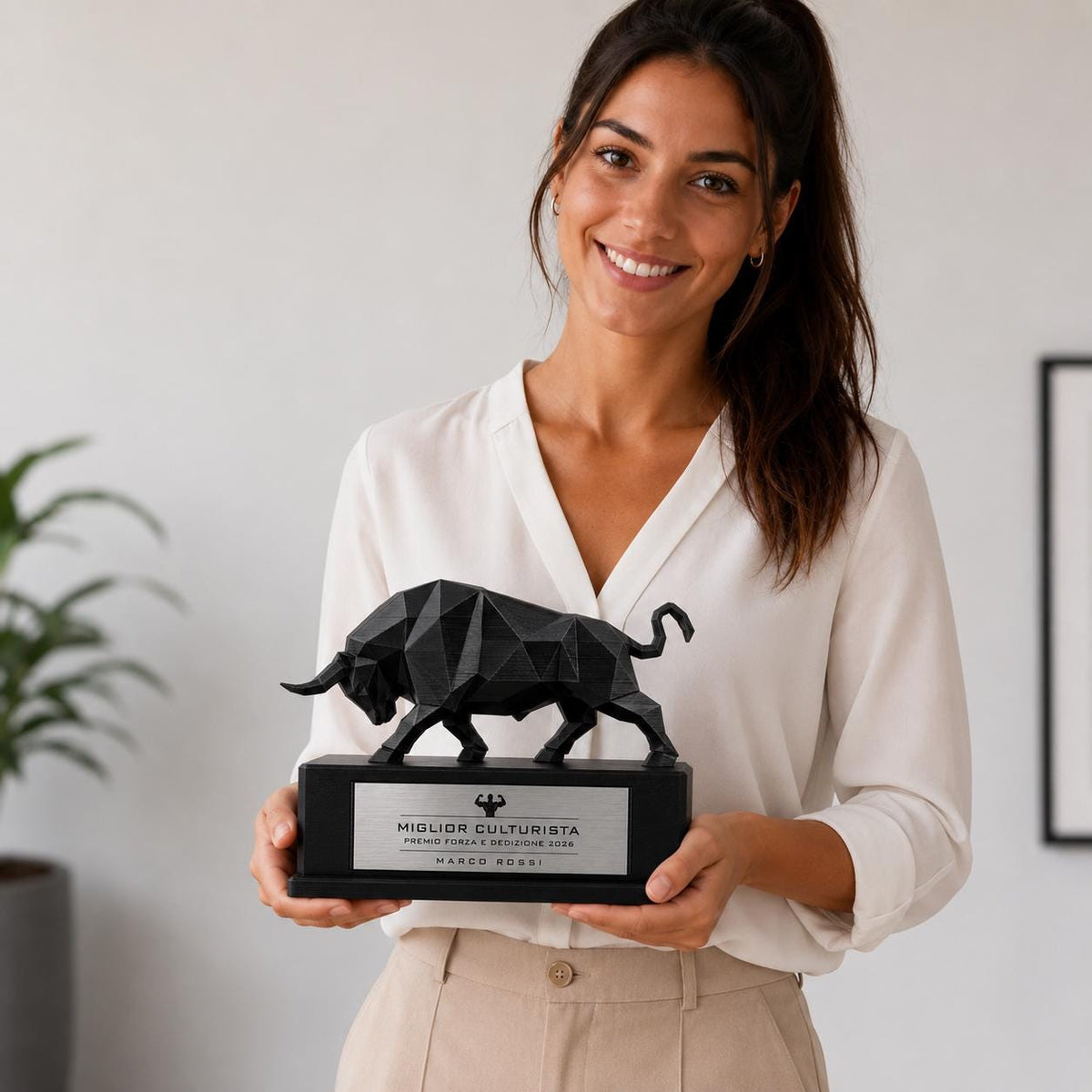 Trofeo Culturismo Toro 3D Personalizzato, Premio Miglior Culturista in PLA con Targhetta Acciaio Incisa