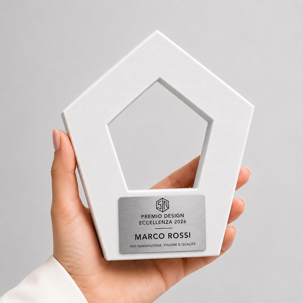 Trofeo Geometrico Pentagonale Stampa 3D Bianco, Premio Design ed Eccellenza Aziendale, Targa Acciaio Incisa a Laser Architettura e Ufficio