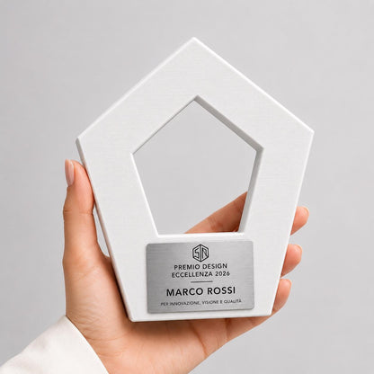 Trofeo Geometrico Pentagonale Stampa 3D Bianco, Premio Design ed Eccellenza Aziendale, Targa Acciaio Incisa a Laser Architettura e Ufficio