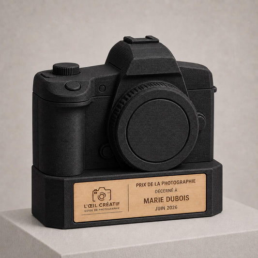 Trofeo Fotografia - Statuetta Macchina Fotografica Reflex Stampata 3D e Legno di Pioppo Incisa Premio Concorso Fotografico 2026
