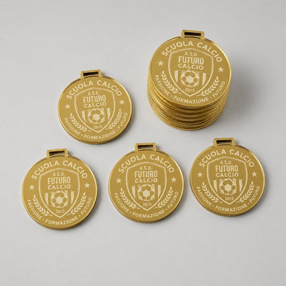 Medaglia in plexiglas specchiato color oro – Incisione su Misura misura 7x7cm medaglia personalizzata con incisione laser eventi sportivi