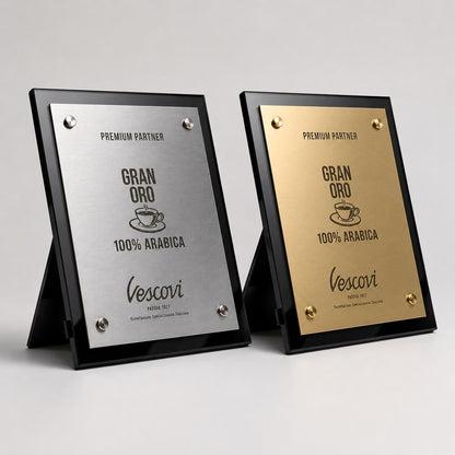 Targa Espositore Premium Partner Personalizzata Piastra Effetto oro rosa Spazzolato con Borchie Cromate - Insegna da Banco per Bar e Negozi