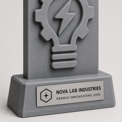 Trofeo aziendale personalizzato con logo, premio innovazione in stampa 3D e targhetta acciaio incisa