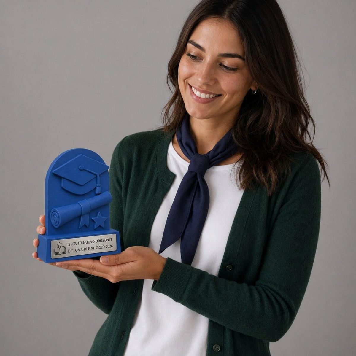 Trofeo Diploma Personalizzato, Premio Fine Anno Scolastico e Cerimonia con Logo e Targhetta Acciaio