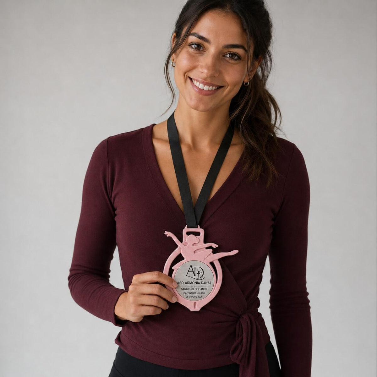 Set da 10 Medaglie Danza Classica Personalizzate, Premio Saggio Ballerina per Scuole e ASD con Logo, Categoria e Data