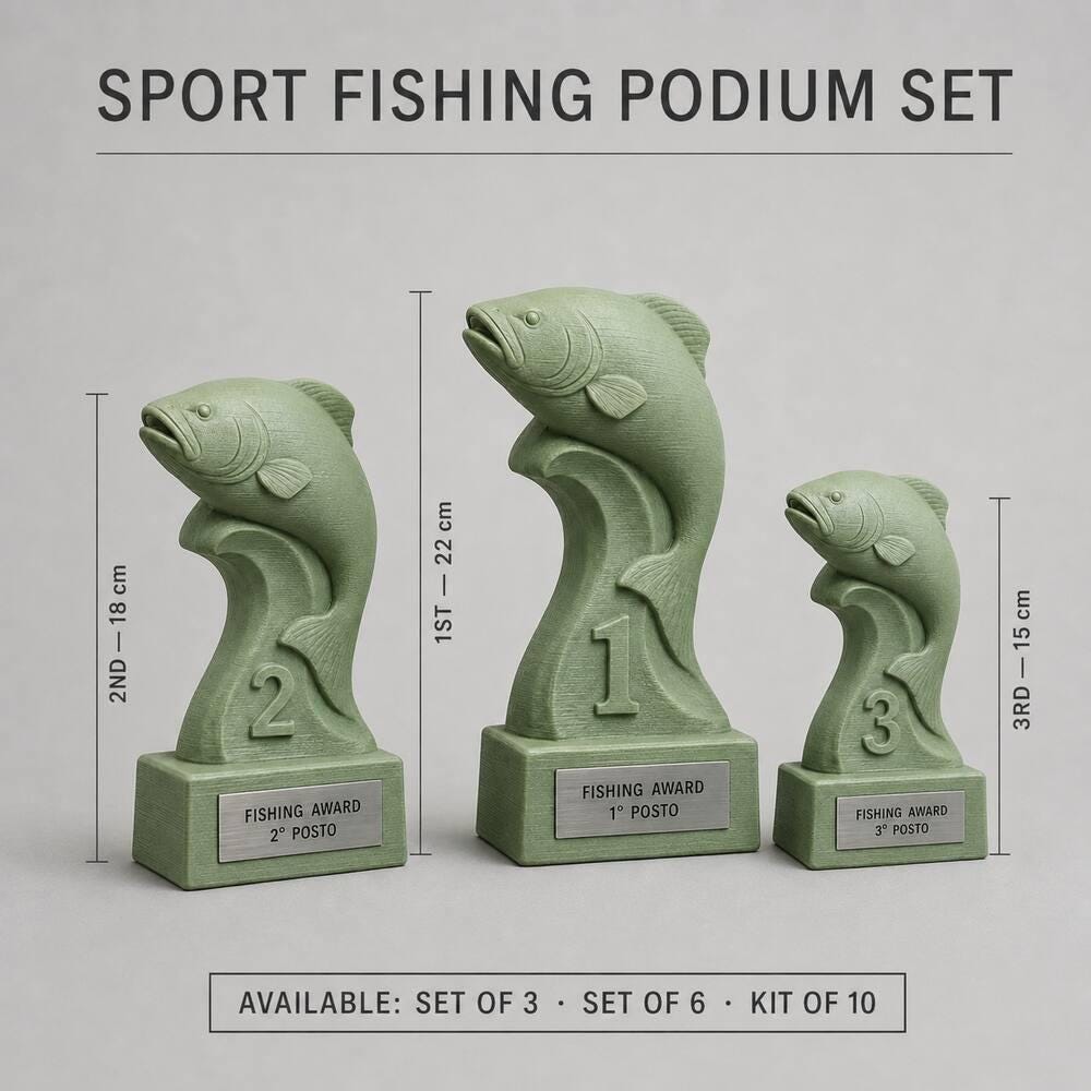 Set Podio Pesca Sportiva Personalizzato, 3 6 o 10 Trofei Fishing per Gare, Club e Associazioni con Logo e Targhetta Incisa