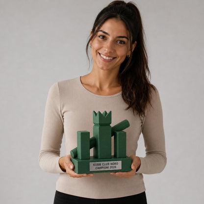 Trofeo Kubb Personalizzato con Re e Birilli, Premio Torneo per Club, Squadre ed Eventi con Logo e Targhetta