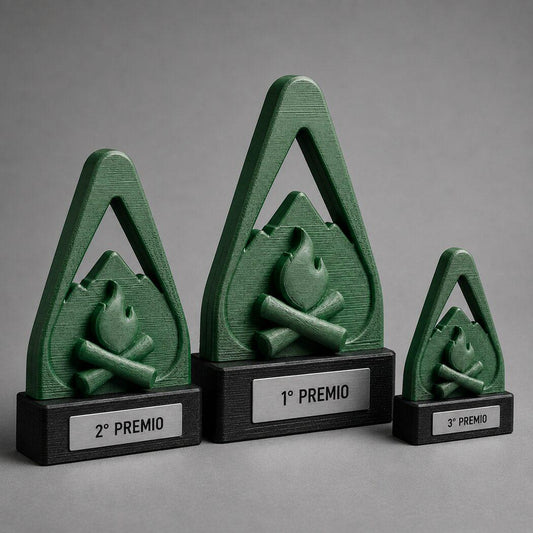 Set Podio Scout e Campeggio Personalizzato, 3 6 o 10 Trofei per Gare, Scuole, Campi Estivi e Associazioni con Logo