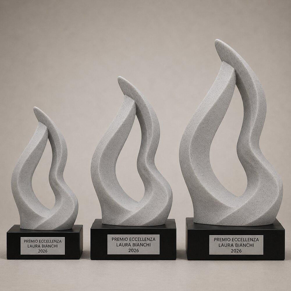 Trofeo Astratto Effetto Pietra Ascesa Personalizzato, Premio Elegante per Azienda e Leadership, 15 18 o 22 cm